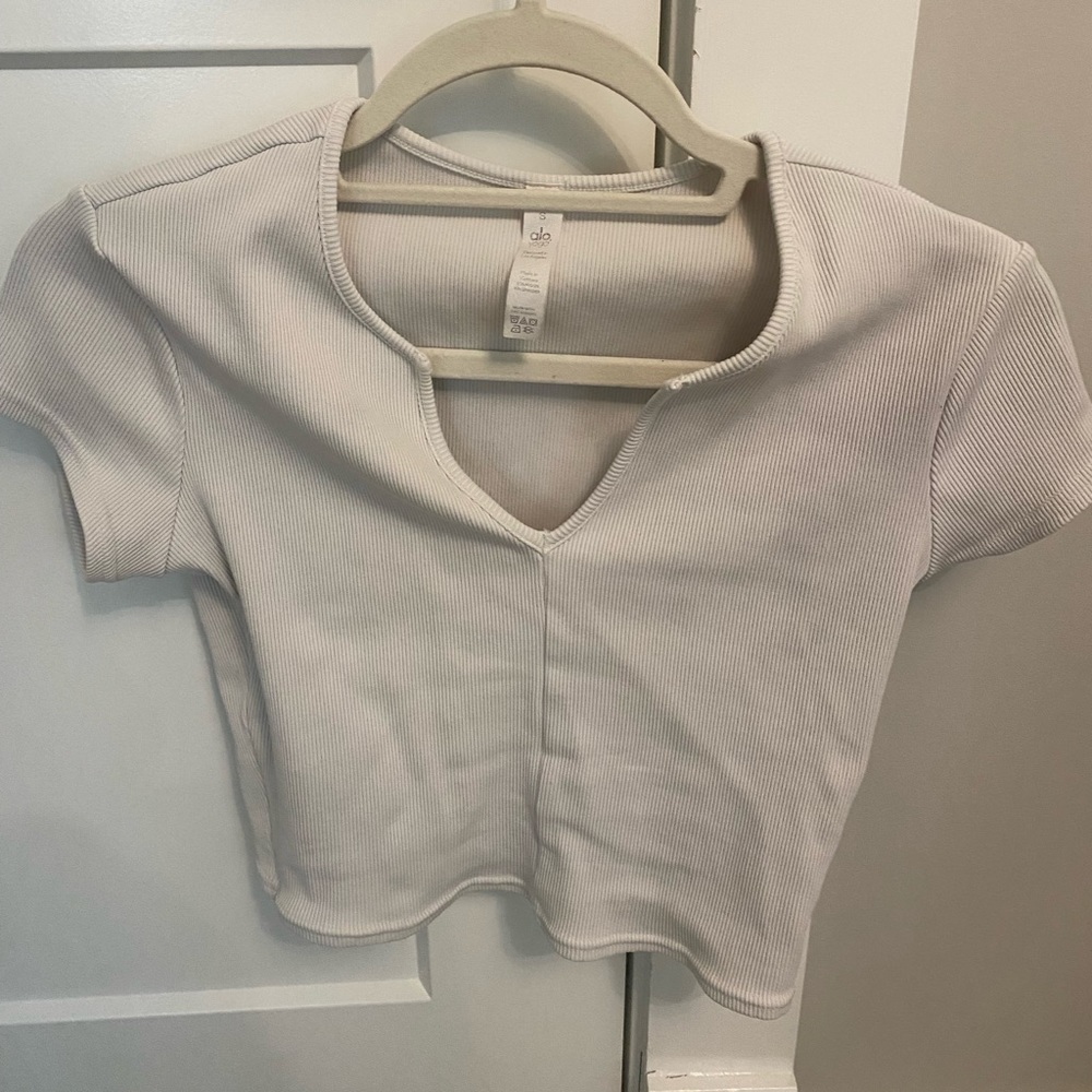 Alo cropped white tee